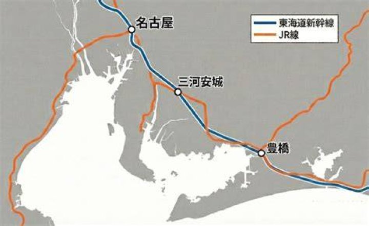 名古屋から豊橋へ向かう新幹線の雰囲気